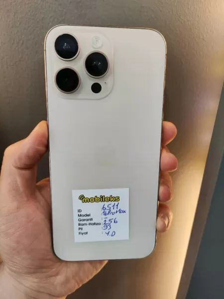 Apple iPhone 16 Pro Max 256 GB Çöl Titanyum - İkinci El