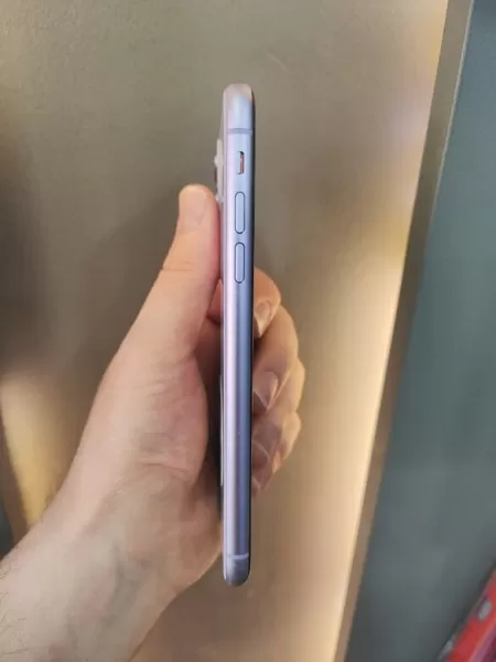 iPhone 11 128 GB Görseli - 4