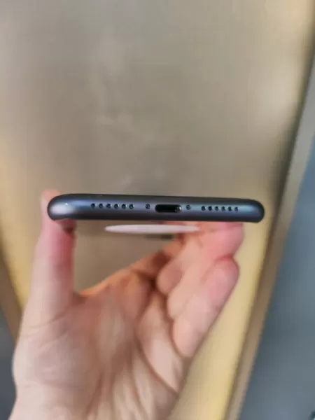 Apple iPhone 11 64GB Görseli - 5