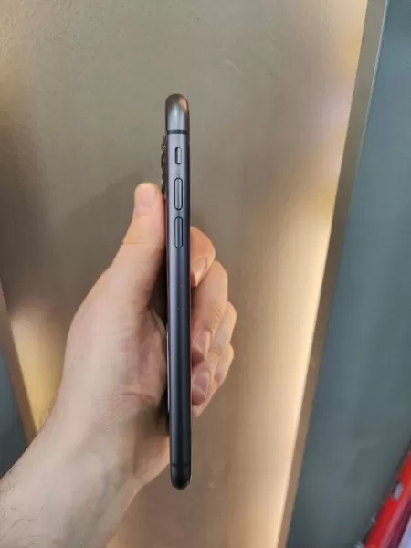 Sorunsuz Full Orijinal iPhone 11 64 GB Görseli - 4