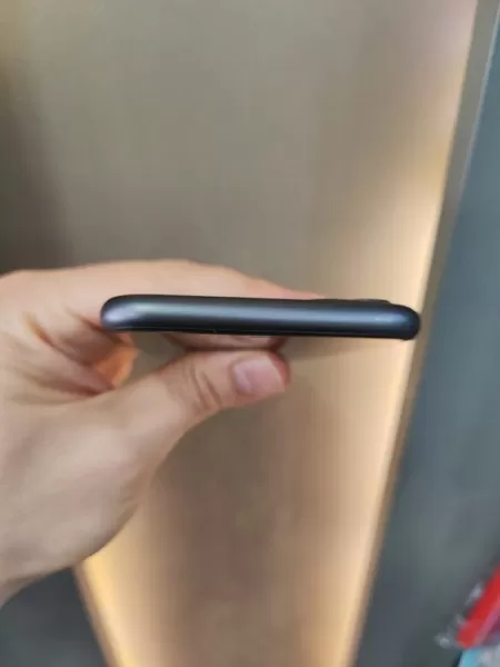 Sorunsuz Full Orijinal iPhone 11 64 GB Görseli - 6