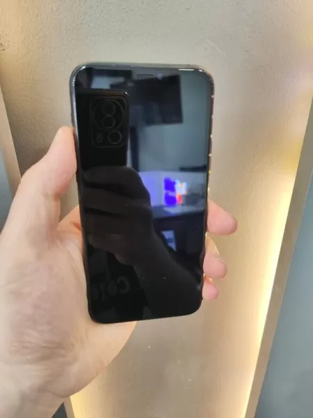 Sorunsuz İphone 11 Pro 256 GB Görseli - 2