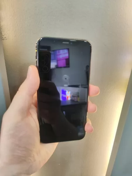 Apple iPhone 11 Pro 64 GB İkinci El Görseli - 2