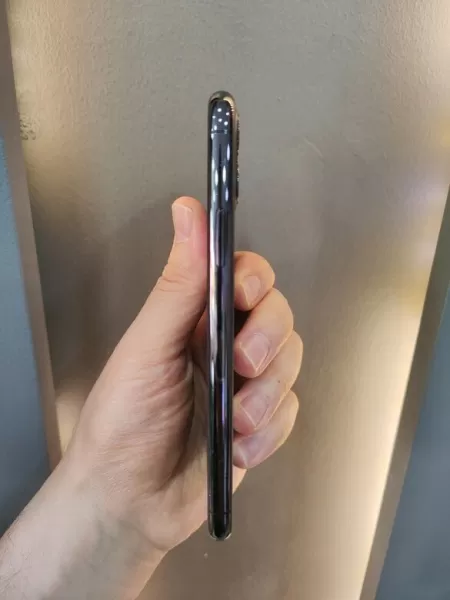 Apple iPhone 11 Pro 64 GB İkinci El Görseli - 3