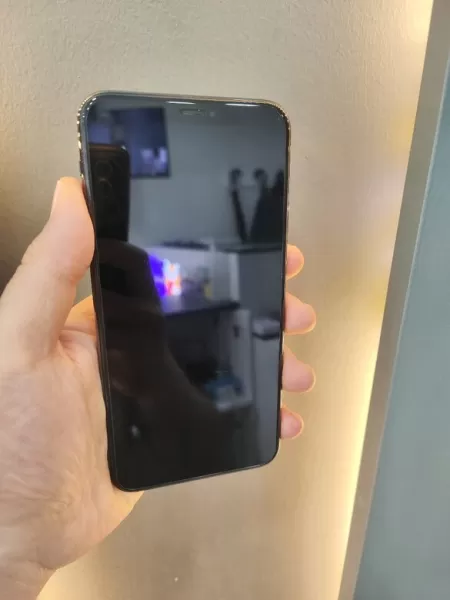 Apple iPhone 11 Pro Max 256 GB - İkinci El Görseli - 2