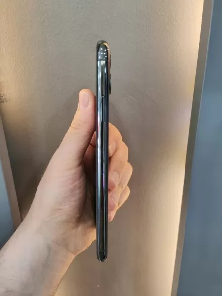 Apple iPhone 11 Pro Max 256 GB - İkinci El Görseli - 3