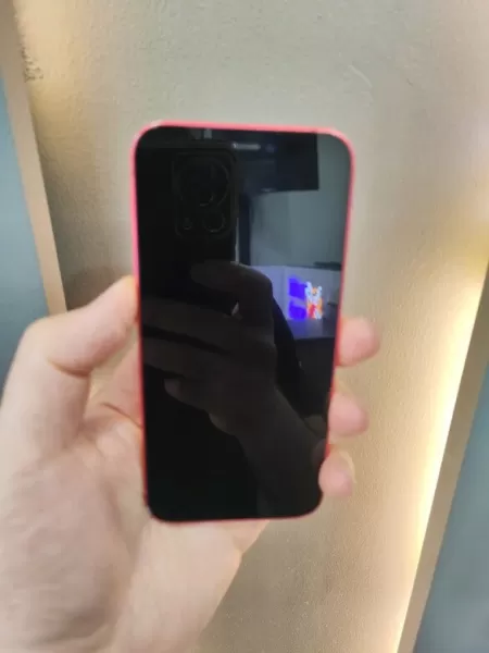 Apple iPhone 12 Mini 64 GB Kırmızı Görseli - 2