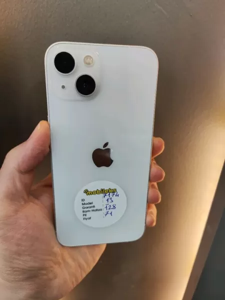 Apple iPhone 13 128 GB - Beyaz Görseli - 1