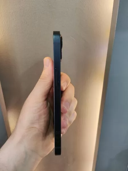 iPhone 13 128 GB Mavi - İkinci El Görseli - 3