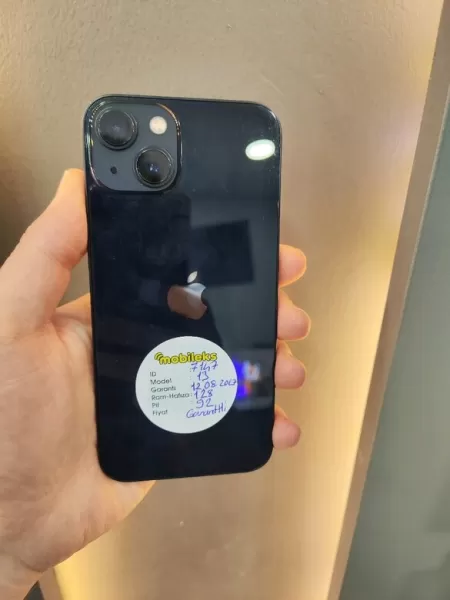 Apple iPhone 13 128 GB Mavi Görseli - 1