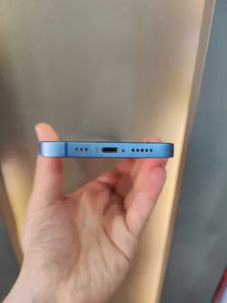 İkinci El Apple iPhone 13 128 GB Mavi Görseli - 5