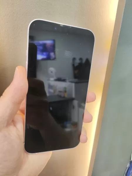 Apple iPhone 13 128 GB Pembe - İkinci El Görseli - 2