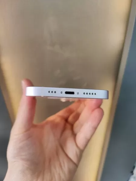 Apple iPhone 13 256 GB Pembe - 2.El Görseli - 5