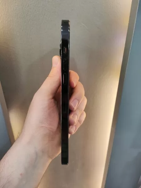 iPhone 14 Pro Max 128 GB - Temiz ve Performansı Yüksek Görseli - 4