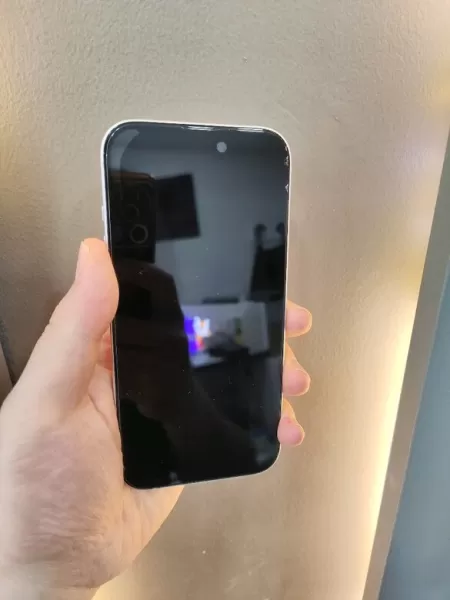 Apple iPhone 15 128 GB Buz Mavi Görseli - 2