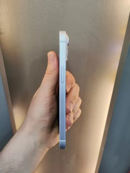 Garantili iPhone 15 128 GB - Buz Mavi Görseli - 3