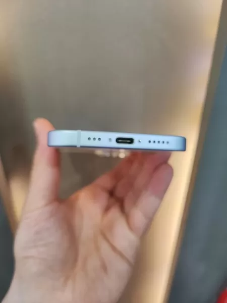 Garantili iPhone 15 128 GB - Buz Mavi Görseli - 5