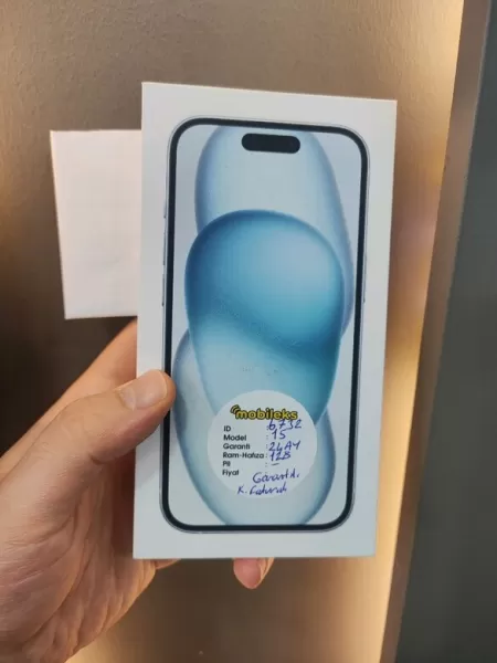 Apple iPhone 15 128 GB Sıfır Kapalı Kutu Görseli - 1