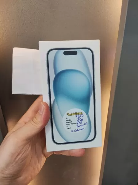 Apple iPhone 15 128 GB Mavi Görseli - 1