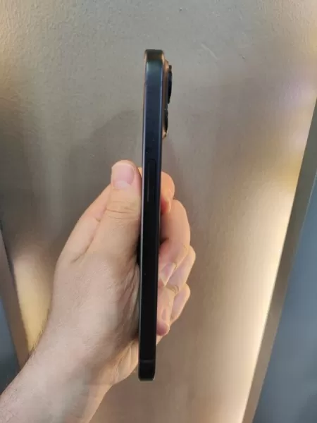 İkinci El iPhone 15 128 GB Fiyati | Siyah Renk Görseli - 3