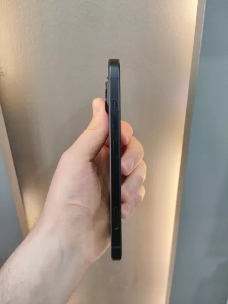 Faturalı İkinci El iPhone 15 128 GB Görseli - 4