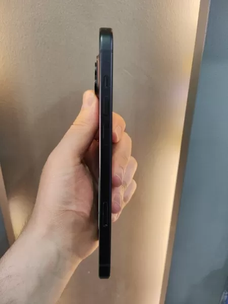 6 Ay Garantili iPhone 15 Plus 128 GB Siyah - İkinci El Görseli - 4