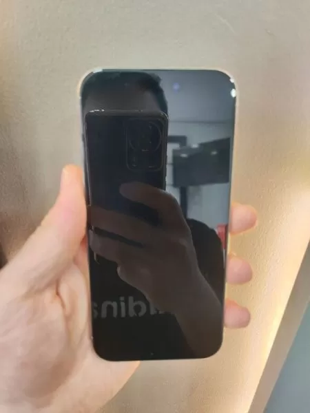 Apple iPhone 15 Pro 128 GB Görseli - 2