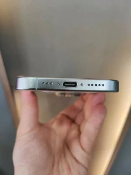 Apple iPhone 15 Pro 128 GB Görseli - 5