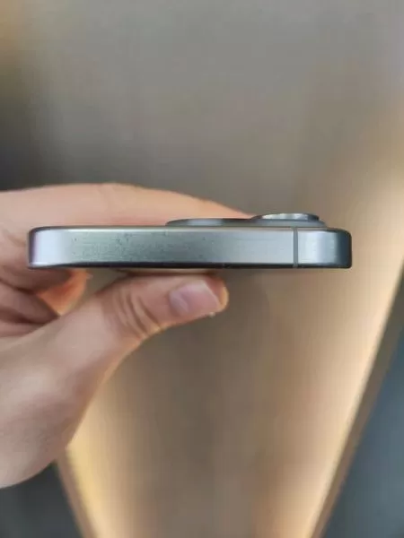 Apple iPhone 15 Pro 128 GB Görseli - 6
