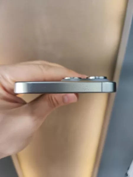 Sorunsuz Full Orijinal iPhone 15 Pro Max 256 GB Görseli - 6