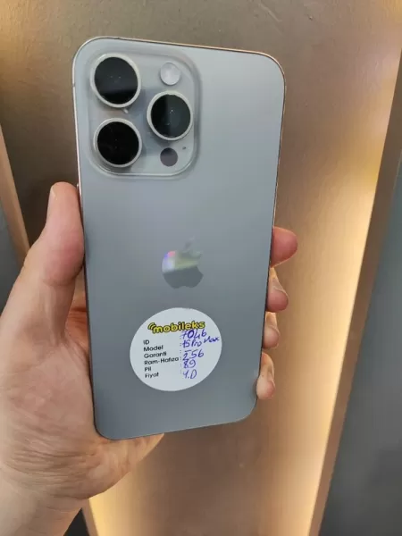 Apple iPhone 15 Pro Max 256 GB Natürel Titanyum - İkinci El Görseli - 1