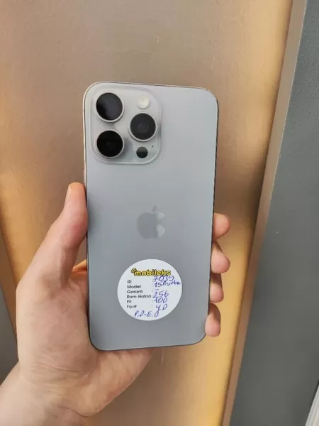 iPhone 15 Pro Max 256 GB Görseli - 1