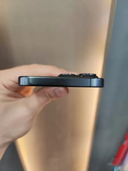 iPhone 15 Pro Max 256 GB Görseli - 6