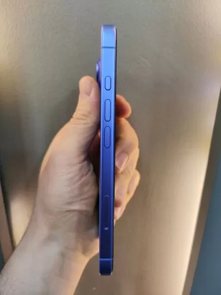 Apple iPhone 16 128 GB Mavi Görseli - 4