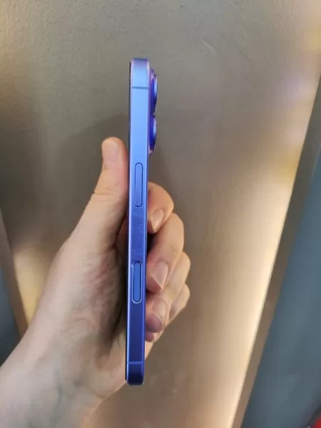 İkinci El Apple iPhone 16 256 GB Görseli - 3