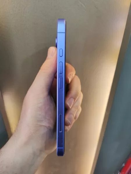 İkinci El Apple iPhone 16 256 GB Görseli - 4