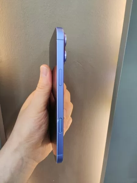Apple iPhone 16 Plus 128 GB Mavi - İkinci El