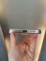 Apple iPhone 16 Pro 128 GB Çöl Titanyum - İkinci El