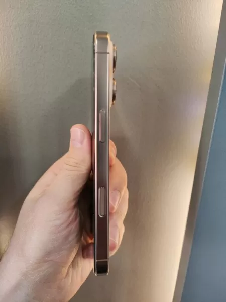 12 Ay Garantili iPhone 16 Pro 128 GB Görseli - 3