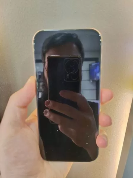 iPhone 16 Pro 128 GB Natürel Titanyum - Temiz İkinci El Görseli - 2