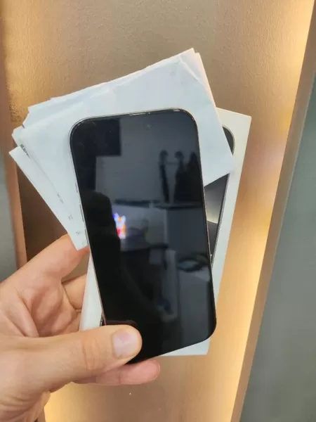 İkinci El Apple iPhone 16 Pro 128 GB Natürel Titanyum Görseli - 2