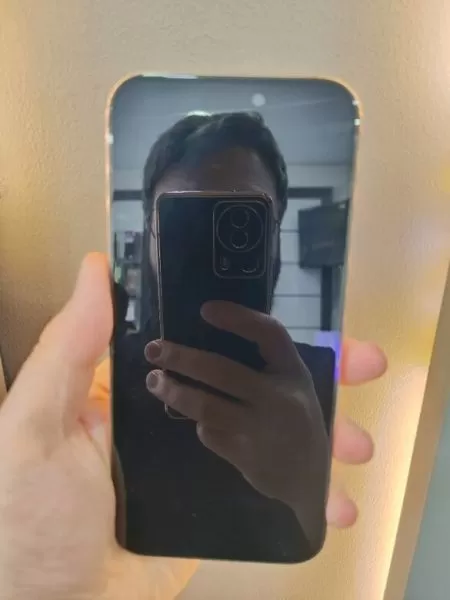 İkinci El iPhone 16 Pro Max 256 GB - Sorunsuz, Kılıf Hediyeli Görseli - 2