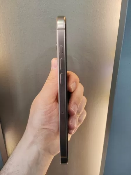 iPhone 16 Pro Max 256 GB | %100 Pil | Çöl Titanyum Görseli - 4