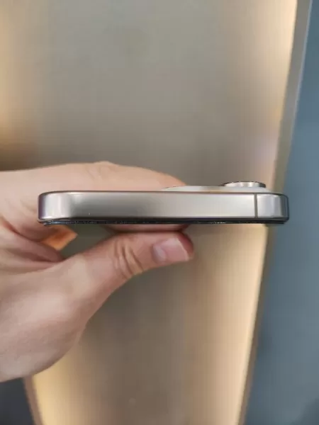 iPhone 16 Pro Max 256 GB | %100 Pil | Çöl Titanyum Görseli - 6