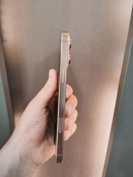 İkinci El Apple iPhone 16 Pro Max 256 GB Çöl Titanyum Görseli - 3