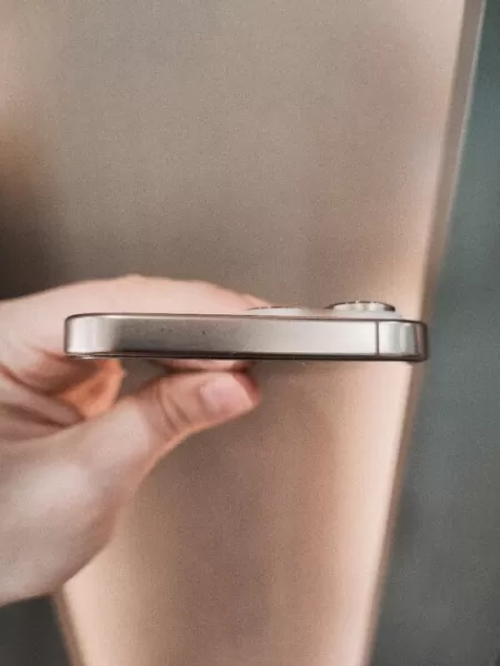 İkinci El Apple iPhone 16 Pro Max 256 GB Çöl Titanyum Görseli - 6