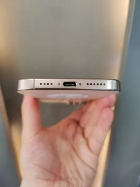İkinci El Apple iPhone 16 Pro Max 256 GB Çöl Titanyum Görseli - 5