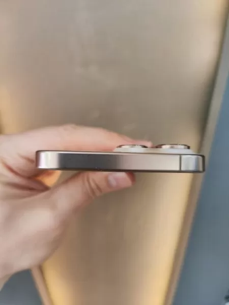 İkinci El iPhone 16 Pro Max 256 GB Çöl Titanyum Görseli - 6