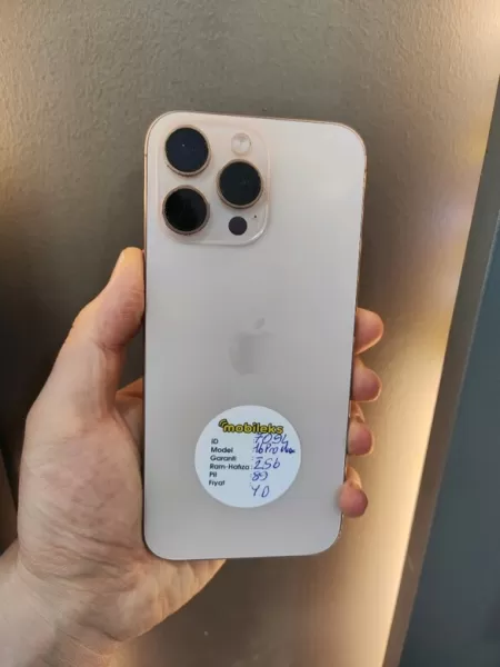 iPhone 16 Pro Max 256 GB Çöl Titanyum Görseli - 1