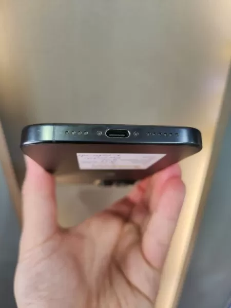 Apple iPhone 16 Pro Max 256 GB Siyah İkinci El Görseli - 5